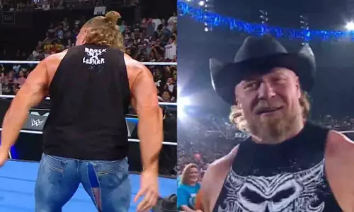 WWE स्मैकडाउन: ब्रॉक लैसनर ने आर-ट्रुथ को दिया जबरदस्त F5, जींस फट गई WWE स्मैकडाउन: ब्रॉक लैसनर ने आर-ट्रुथ को दिया जबरदस्त F5, जींस फट गई