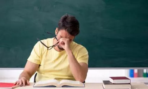 प्रदेश के लाखों शिक्षकों की नौकरी दांव पर! क्या है सुप्रीम कोर्ट का फैसला? प्रदेश के लाखों शिक्षकों की नौकरी दांव पर! क्या है सुप्रीम कोर्ट का फैसला?