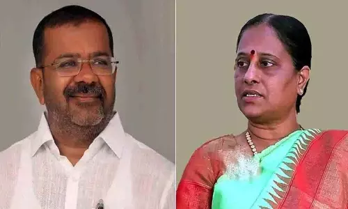 Konda Surekha का पलटवार: क्या दो मंत्री पद भरने की स्वतंत्रता है?