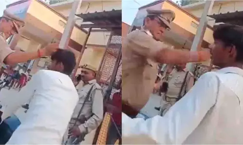 Bareilly: सब-इंस्पेक्टर ने युवक के बाल खींचे, थप्पड़ मारा