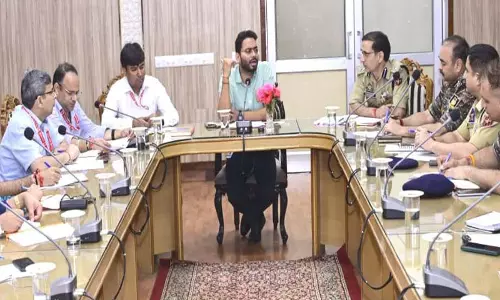 JK: वैष्णो देवी श्राइन बोर्ड के सीईओ ने शारदीय नवरात्र से पहले यात्रा तैयारियों की समीक्षा की