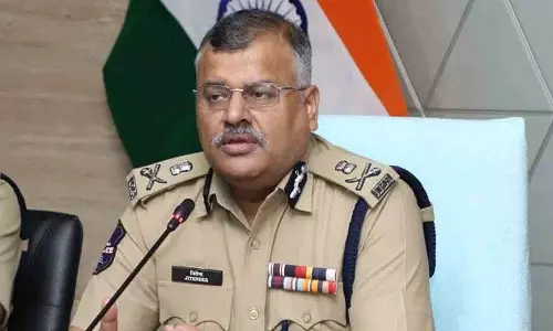 BRS  ने डीजीपी को पद से हटाया: बीएनएस की आचार संहिता पर सवाल