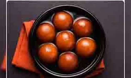 Gulab Jamun: अनोखा इतिहास जो हर कोई नहीं जानता Gulab Jamun: अनोखा इतिहास जो हर कोई नहीं जानता
