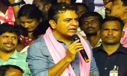 किसके विकास के लिए पार्टी बदली?.. KTR ने गडवाल विधायक को घेरा