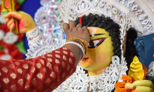 दुर्गा पूजा के बाद 14 दिनों में खाली करने होंगे पार्क, केएमसी ने पूजा समितियों को दिए निर्देश दुर्गा पूजा के बाद 14 दिनों में खाली करने होंगे पार्क, केएमसी ने पूजा समितियों को दिए निर्देश