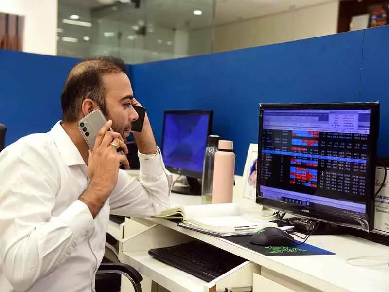 अगस्त 2025 में इक्विटी म्यूचुअल फंड निवेश 25% घटा, NFO गतिविधि में तेज गिरावट: जेएम फाइनेंशियल अगस्त 2025 में इक्विटी म्यूचुअल फंड निवेश 25% घटा, NFO गतिविधि में तेज गिरावट: जेएम फाइनेंशियल