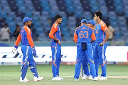भारत बनाम पाकिस्तान: जानिए कैसा रहेगा मौसम, किन खिलाड़ियों पर रहेंगी निगाहें? भारत बनाम पाकिस्तान: जानिए कैसा रहेगा मौसम, किन खिलाड़ियों पर रहेंगी निगाहें?