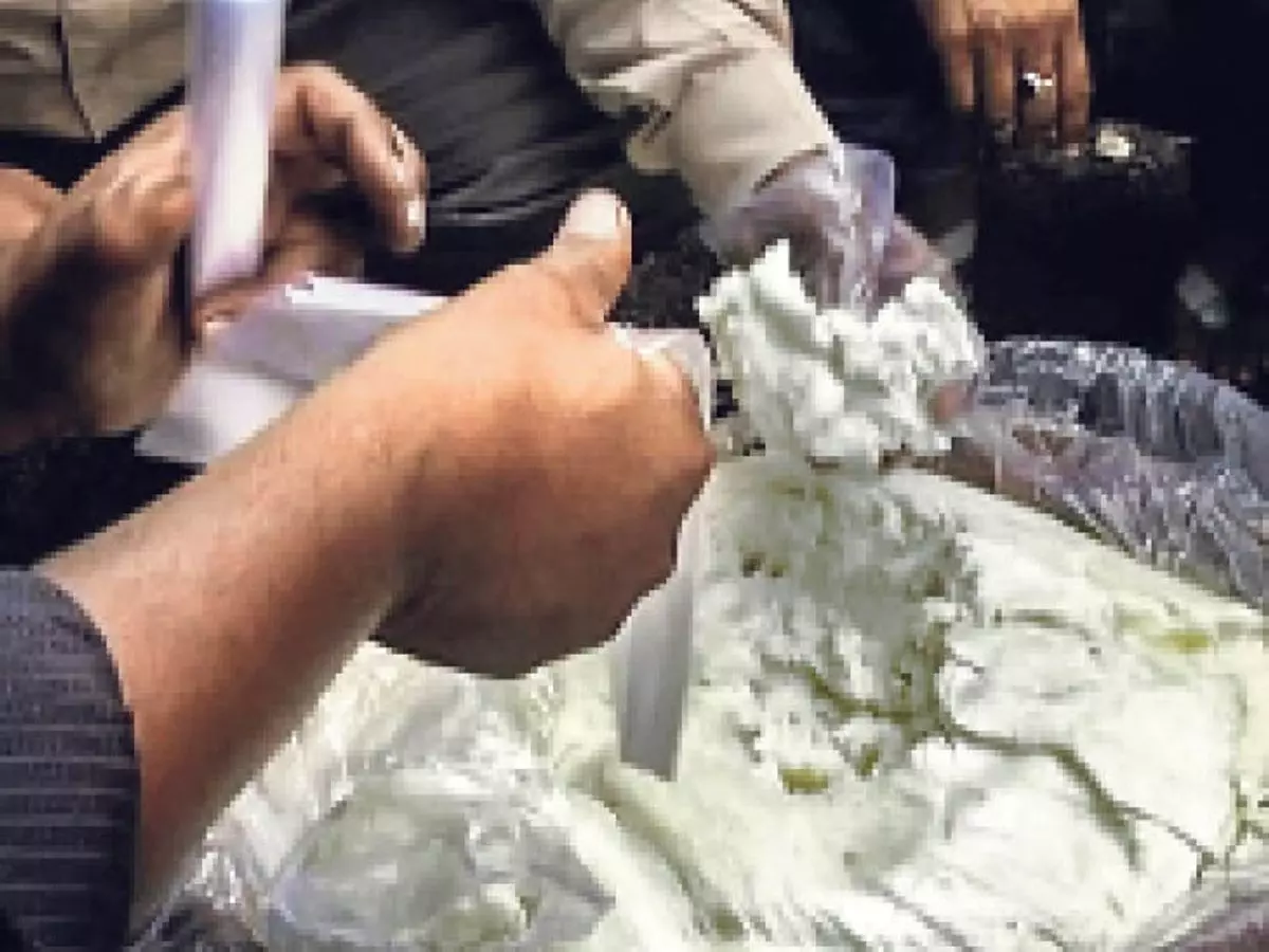 Chandigarh: त्योहारों पर मिलावटी खाद्य पर कड़ा नियंत्रण, टेस्टिंग वैनें सक्रिय Chandigarh: त्योहारों पर मिलावटी खाद्य पर कड़ा नियंत्रण, टेस्टिंग वैनें सक्रिय