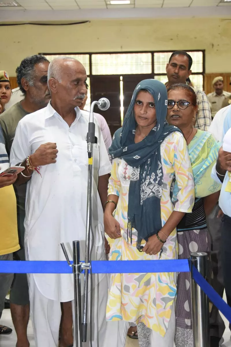 Haryana : चिकित्सा लापरवाही’ से हुई मौतविकास मंत्री ने एसडीएम को मामले की निगरानी करने का निर्देश दिया Haryana : चिकित्सा लापरवाही’ से हुई मौतविकास मंत्री ने एसडीएम को मामले की निगरानी करने का निर्देश दिया