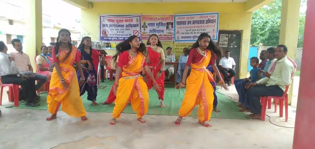 दंतेश्वरी चौक जामली में नशा मुक्ति एवं साइबर जागरूकता कार्यक्रम आयोजित दंतेश्वरी चौक जामली में नशा मुक्ति एवं साइबर जागरूकता कार्यक्रम आयोजित