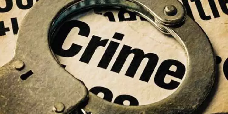 ओडिशा के मयूरभंज में व्यभिचार के संदेह में महिला और दो पुरुषों की पिटाई ओडिशा के मयूरभंज में व्यभिचार के संदेह में महिला और दो पुरुषों की पिटाई
