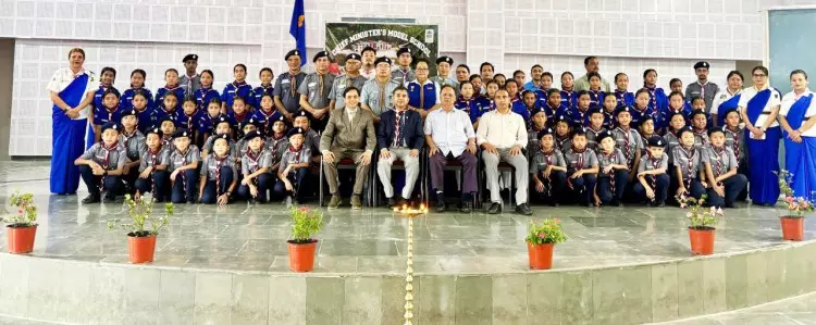 Sikkim : मुख्यमंत्री मॉडल स्कूल में स्काउट एवं गाइड अलंकरण समारोह Sikkim : मुख्यमंत्री मॉडल स्कूल में स्काउट एवं गाइड अलंकरण समारोह