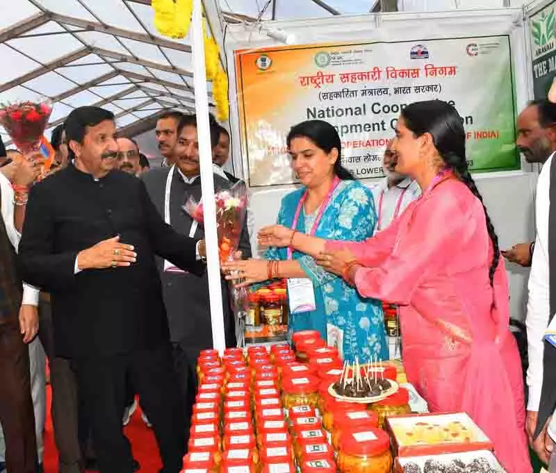 सहकारिता भारत की ग्रामीण अर्थव्यवस्था की रीढ़: Deputy CM सहकारिता भारत की ग्रामीण अर्थव्यवस्था की रीढ़: Deputy CM