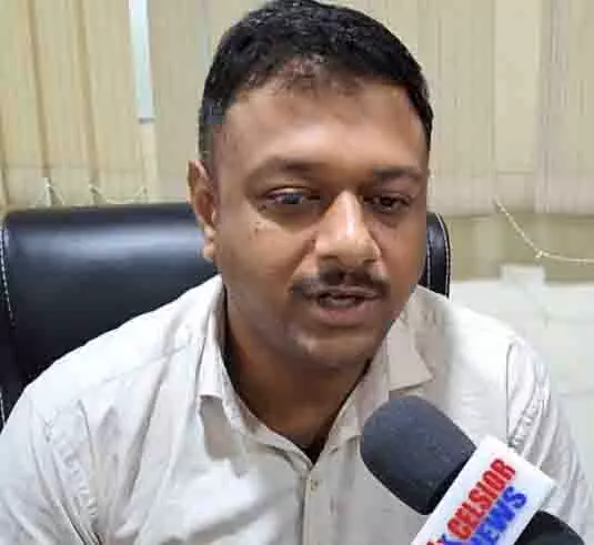 रेलवे ने समर्पित ट्रेनों के साथ Kashmiri सेब व्यापार को गति दी रेलवे ने समर्पित ट्रेनों के साथ Kashmiri सेब व्यापार को गति दी