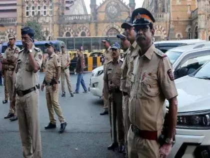 पुलिस की 8 घंटे की ड्यूटी केवल अधिक जनशक्ति के साथ ही संभव है पुलिस की 8 घंटे की ड्यूटी केवल अधिक जनशक्ति के साथ ही संभव है