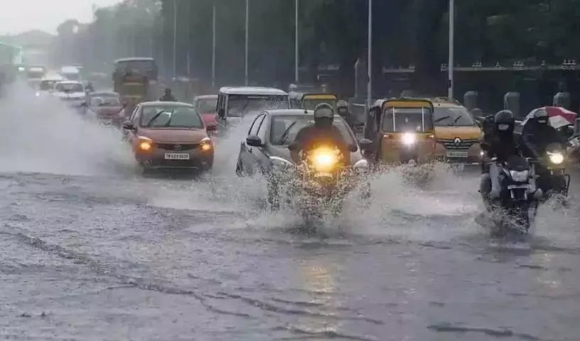 Hyderabad शहर में भयंकर बारिश Hyderabad शहर में भयंकर बारिश