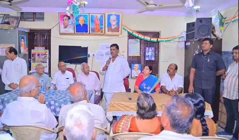 हम सरकारी पेंशनभोगियों की समस्याओं के समाधान के लिए काम करेंगे: विधायक Gudem Mahipal Reddy हम सरकारी पेंशनभोगियों की समस्याओं के समाधान के लिए काम करेंगे: विधायक Gudem Mahipal Reddy
