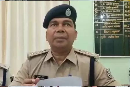 चुनाव से पहले मोतिहारी के थानों में लाइसेंसी हथियार जमा कराने में आई तेजी चुनाव से पहले मोतिहारी के थानों में लाइसेंसी हथियार जमा कराने में आई तेजी
