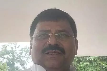 लालू ने डबल इंजन सरकार पर लगाया भ्रष्टाचार का आरोप, JDU ने पलटवार लालू ने डबल इंजन सरकार पर लगाया भ्रष्टाचार का आरोप, JDU ने पलटवार