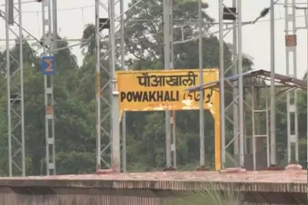 किशनगंज में लोगों ने पीएम मोदी के प्रयासों की सराहना, नई ट्रेन सेवा को बताया सपना साकार किशनगंज में लोगों ने पीएम मोदी के प्रयासों की सराहना, नई ट्रेन सेवा को बताया सपना साकार