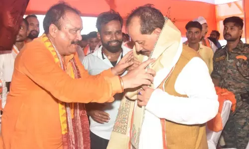 छठ महापर्व आयोजन समिति महादेव घाट रायपुर द्वारा बिहार के उपमुख्यमंत्री को आमंत्रण छठ महापर्व आयोजन समिति महादेव घाट रायपुर द्वारा बिहार के उपमुख्यमंत्री को आमंत्रण