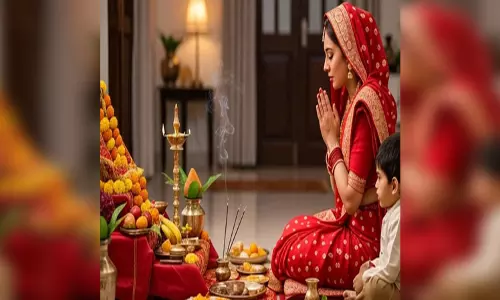 संतान की लंबी उम्र और सुख-समृद्धि के लिए माताएं करती हैं जितिया व्रत, जानें कथा और महत्व संतान की लंबी उम्र और सुख-समृद्धि के लिए माताएं करती हैं जितिया व्रत, जानें कथा और महत्व