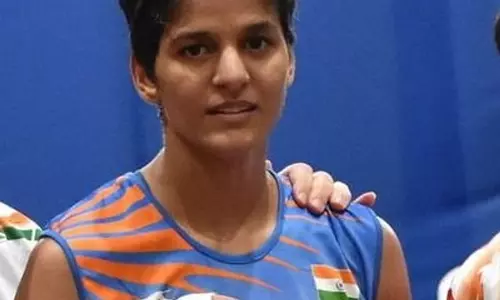 Haryana की जैस्मीन लाम्बोरिया ने विश्व मुक्केबाजी चैंपियनशिप में स्वर्ण, नूपुर ने रजत, पूजा ने कांस्य जीता Haryana की जैस्मीन लाम्बोरिया ने विश्व मुक्केबाजी चैंपियनशिप में स्वर्ण, नूपुर ने रजत, पूजा ने कांस्य जीता