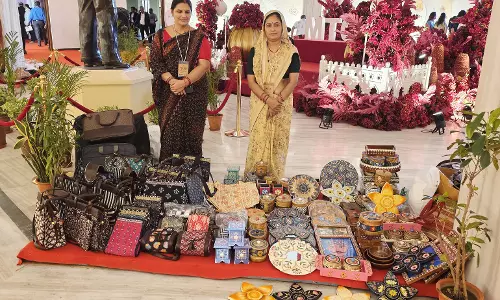 Rajasthan की संस्कृति और परंपरा को दर्शाते उत्पादों की प्रदर्शनी Rajasthan की संस्कृति और परंपरा को दर्शाते उत्पादों की प्रदर्शनी