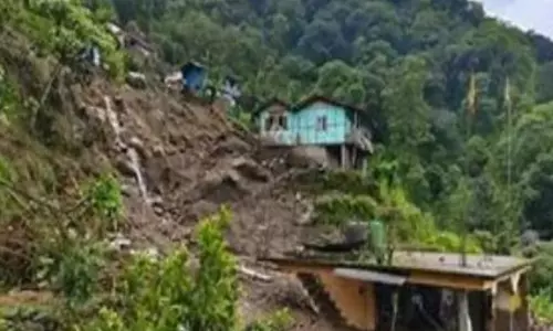 Gangtok: भूस्खलन से सिक्किम में मौतों का आंकड़ा बढ़ा Gangtok: भूस्खलन से सिक्किम में मौतों का आंकड़ा बढ़ा