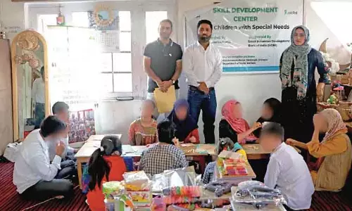विकलांग बच्चों के सशक्तीकरण के लिए चिनार इंटरनेशनल और सिडबी ने कौशल केंद्र शुरू किए विकलांग बच्चों के सशक्तीकरण के लिए चिनार इंटरनेशनल और सिडबी ने कौशल केंद्र शुरू किए