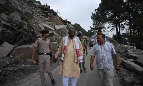 केंद्रीय मंत्री ने Chamba के आपदा प्रभावित इलाकों का दौरा किया, सड़क बहाली कार्य का निरीक्षण किया