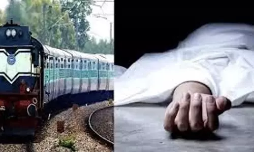 Mirzapur: ट्रेन की चपेट में युवक की मृत्यु, जीआरपी ने शुरू की शिनाख्त Mirzapur: ट्रेन की चपेट में युवक की मृत्यु, जीआरपी ने शुरू की शिनाख्त