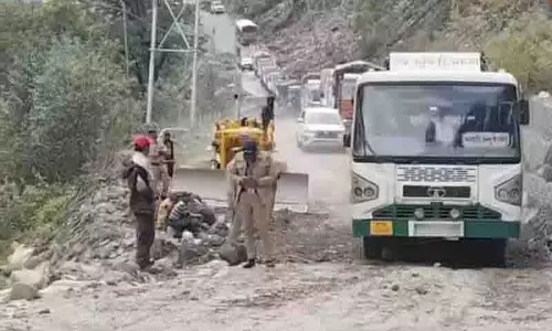 केलांग-मनाली HRTC बस सेवा 21 दिन बाद बहाल केलांग-मनाली HRTC बस सेवा 21 दिन बाद बहाल