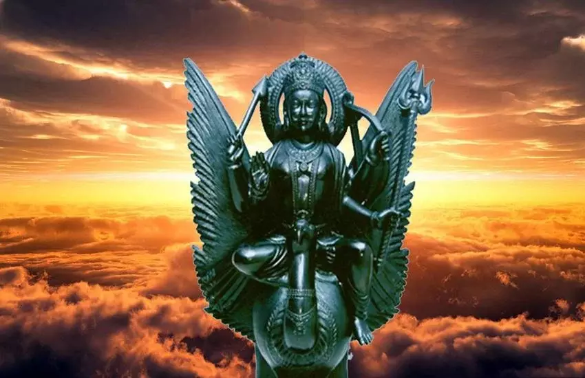 हनुमान जी समेत इन देवताओं से भयभीत रहते हैं शनिदेव हनुमान जी समेत इन देवताओं से भयभीत रहते हैं शनिदेव