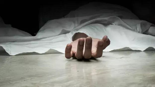 मुक्कम में एक प्रवासी मज़दूर का गला कटा हुआ शव मिला; पुलिस ने जाँच शुरू की मुक्कम में एक प्रवासी मज़दूर का गला कटा हुआ शव मिला; पुलिस ने जाँच शुरू की