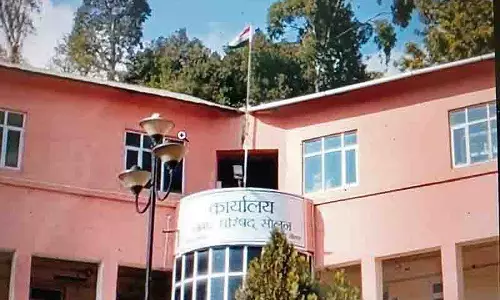 Solan MC पानी की कमी को दूर करने में विफल Solan MC पानी की कमी को दूर करने में विफल