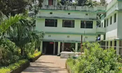 Odisha: सरकारी स्कूल कई चौंकाने वाली घटनाओं के बाद आलोचनाओं के घेरे में