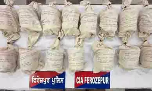 Punjab: पुलिस ने सीमा पार से 15.7 किलोग्राम हेरोइन तस्करी नाकाम की