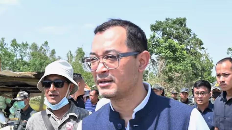 Manipur : प्रधानमंत्री का दौरा तभी सार्थक होगा जब सामान्य स्थिति बहाल हो, स्वदेशी लोगों को प्राथमिकता दी जाए मणिपुर विधायक इमो सिंह Manipur : प्रधानमंत्री का दौरा तभी सार्थक होगा जब सामान्य स्थिति बहाल हो, स्वदेशी लोगों को प्राथमिकता दी जाए मणिपुर विधायक इमो सिंह