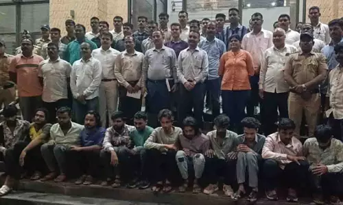 Chhatrapati Sambhajinagar: वालुज छापेमारी में 2,504 बोतल नशीला पदार्थ बरामद