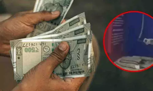 Thane: बदलापुर में एटीएम संचालकों द्वारा ₹2.04 लाख से अधिक का गबन Thane: बदलापुर में एटीएम संचालकों द्वारा ₹2.04 लाख से अधिक का गबन