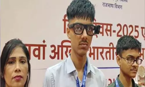 गांधीनगर के छात्र ने बनाया एआई चश्मा, दृष्टिबाधितों के लिए दैनिक कार्य होंगे आसान