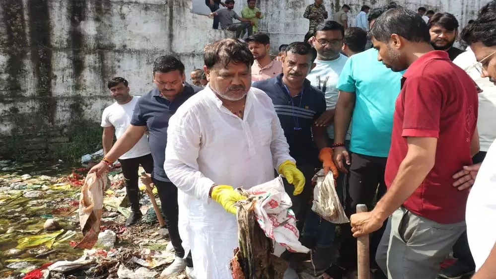 Gwalior: तोमर की अगुआई में हुआ स्वास्थ्य अभियान रन Gwalior: तोमर की अगुआई में हुआ स्वास्थ्य अभियान रन