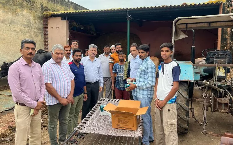 कुरुक्षेत्र पशुओं को संभावित बीमारियों से बचाने के लिए पशुपालन विभाग हाई अलर्ट पर कुरुक्षेत्र पशुओं को संभावित बीमारियों से बचाने के लिए पशुपालन विभाग हाई अलर्ट पर