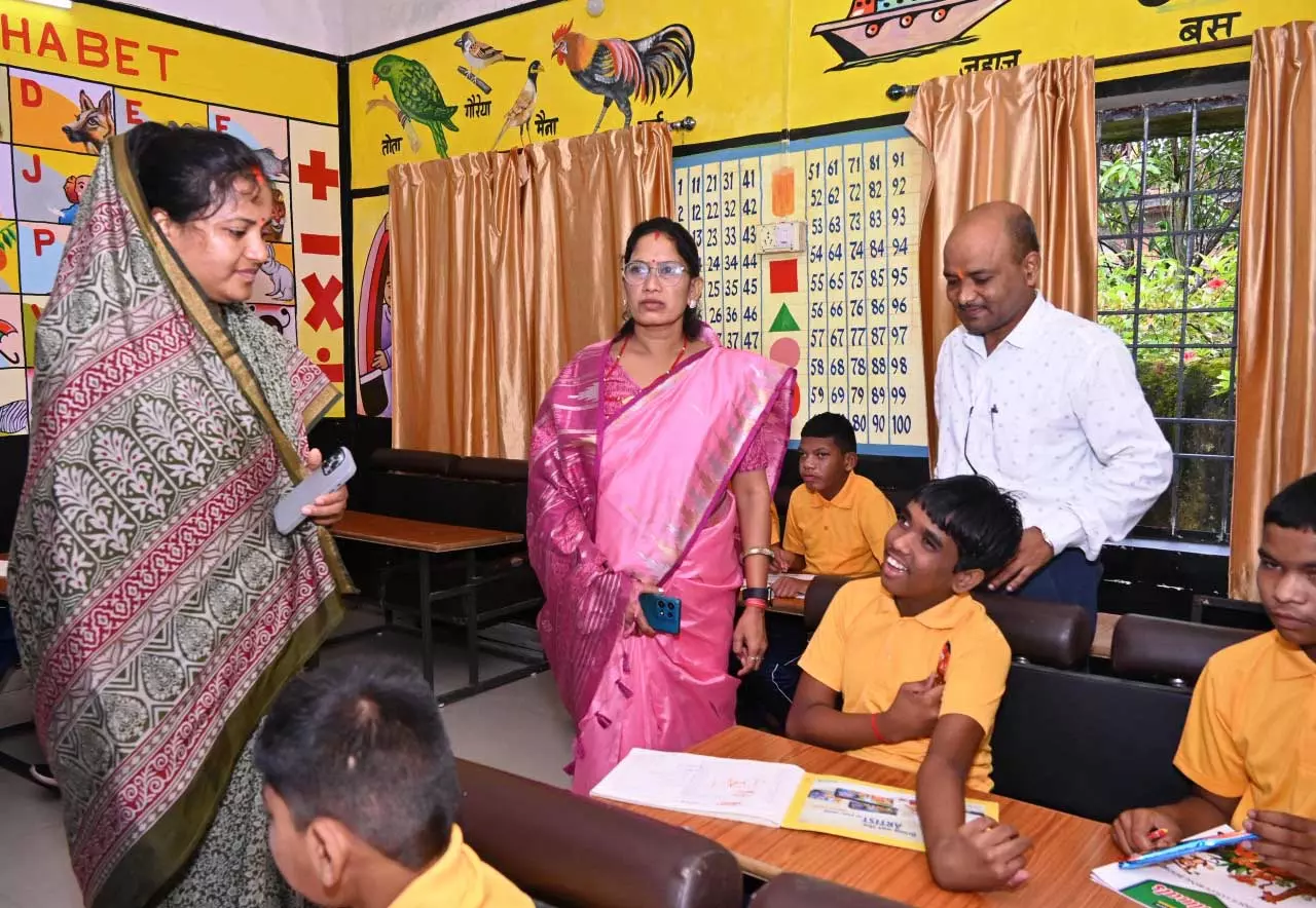 महिला एवं बाल विकास मंत्री का सरगुजा संभाग प्रवास महिला एवं बाल विकास मंत्री का सरगुजा संभाग प्रवास