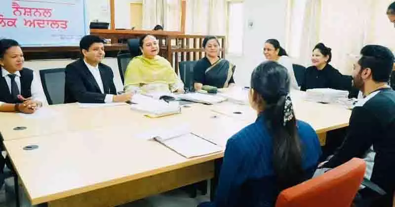Ludhiana में राष्ट्रीय लोक अदालत के दौरान 94,482 मामले निपटाए गए Ludhiana में राष्ट्रीय लोक अदालत के दौरान 94,482 मामले निपटाए गए