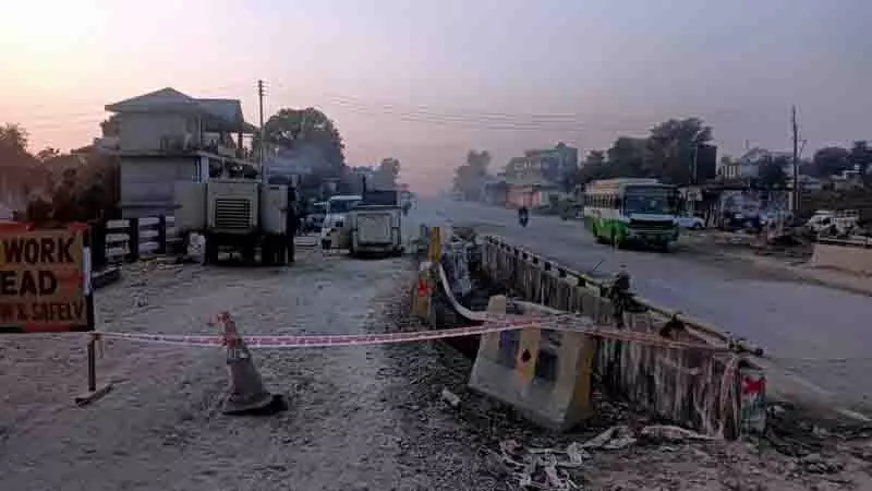 Ludhiana के मेयर ने मार्च 2023 से शहर में शुरू की गई सड़क निर्माण परियोजनाओं का विवरण मांगा Ludhiana के मेयर ने मार्च 2023 से शहर में शुरू की गई सड़क निर्माण परियोजनाओं का विवरण मांगा