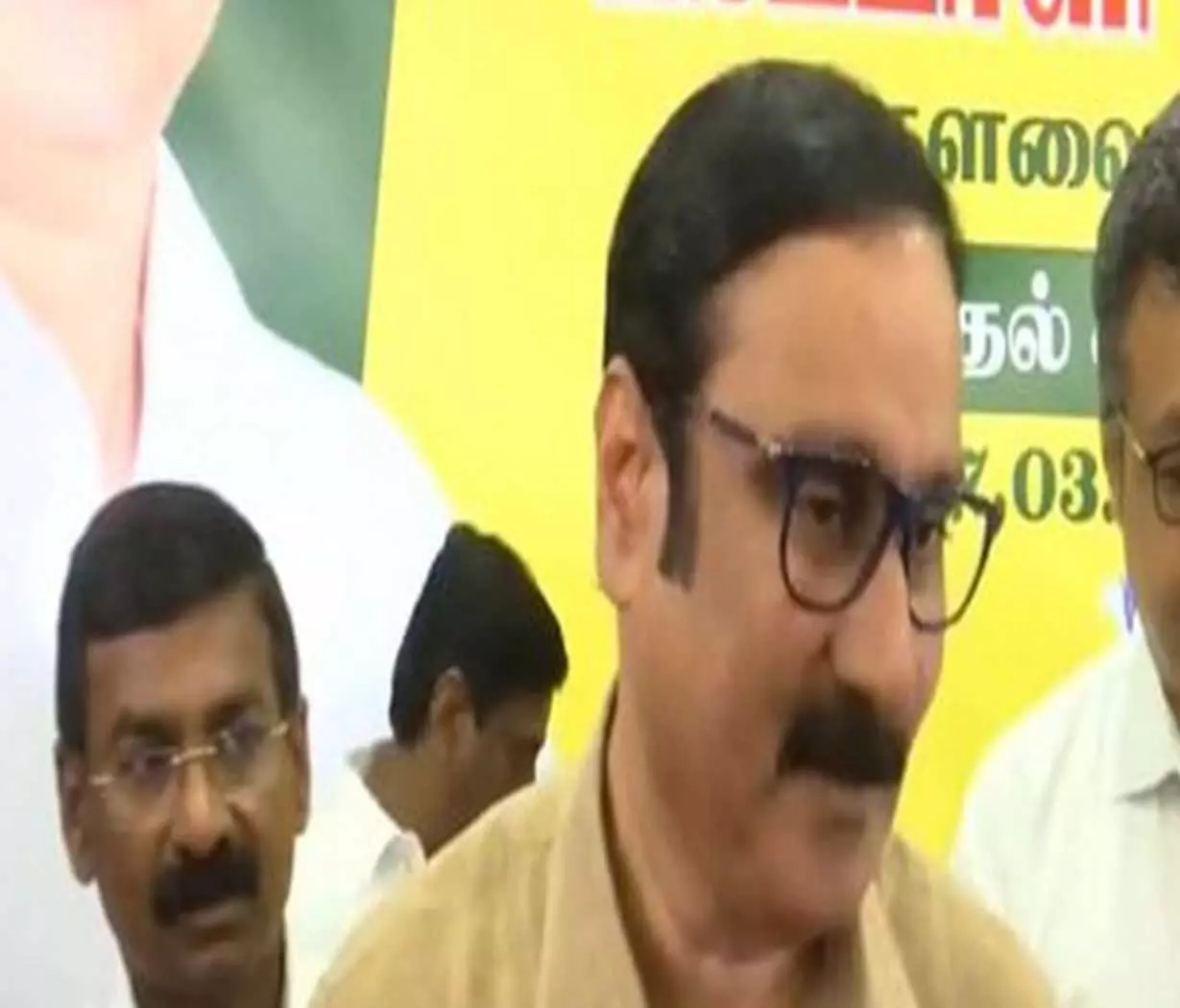 अंबुमणि रामदास को 2026 तक PMK अध्यक्ष बने रहने की अनुमति अंबुमणि रामदास को 2026 तक PMK अध्यक्ष बने रहने की अनुमति