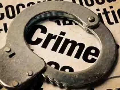 UP: पत्नी और प्रेमी ने मिलकर की पति की हत्या, शव 25 किमी दूर फेंका UP: पत्नी और प्रेमी ने मिलकर की पति की हत्या, शव 25 किमी दूर फेंका