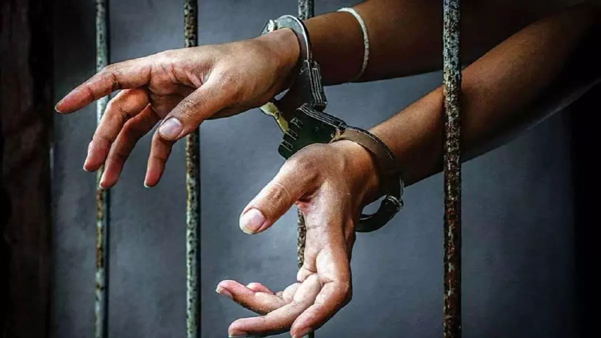 Haridwar: पुलिस ने स्मैक तस्कर की धरपकड़ की Haridwar: पुलिस ने स्मैक तस्कर की धरपकड़ की
